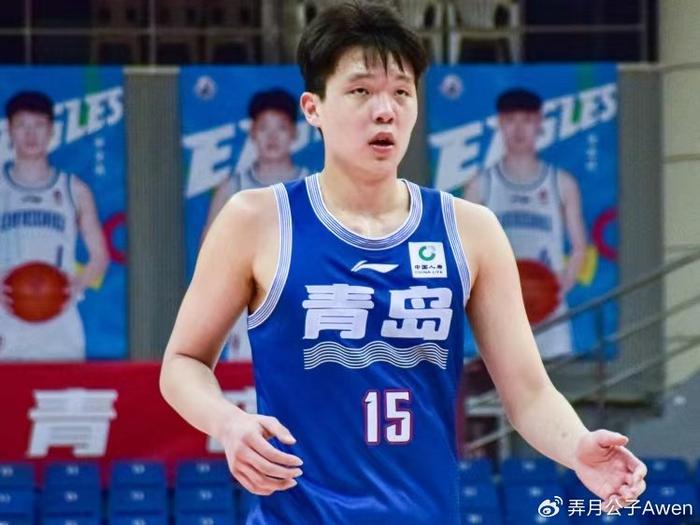 关于青岛男篮分享杨瀚森赴美日记：返回洛杉矶休整，日常训练走起的信息