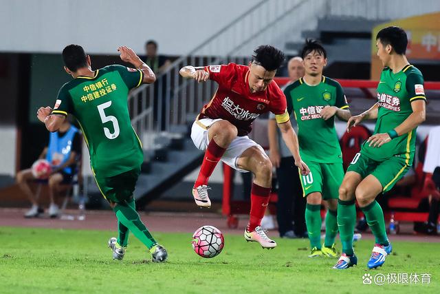 爱游戏体育-中超联赛：北京国安6-1大胜山东泰山