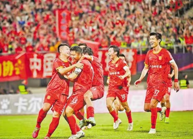 3-2，2-3！足协杯8强出炉！蓉城申花国安冲冠，中甲诞生最大黑马的简单介绍
