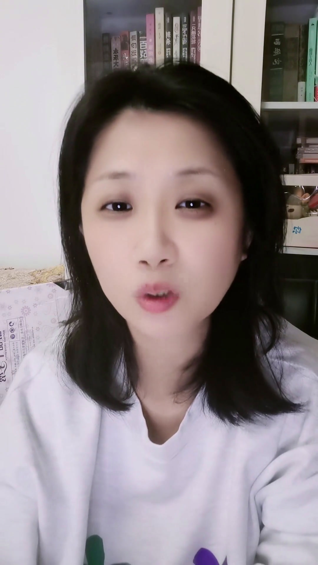 被选中前还在吃炸鸡！杨瀚森式幽默逗笑美女主持人的简单介绍