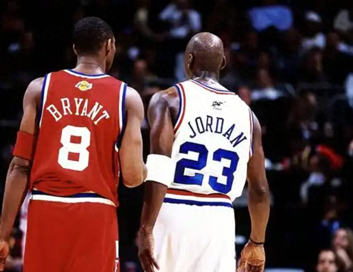 爱游戏体育-包含科比的名人堂引荐人是乔丹，那詹姆斯会是谁？NBA仅4人够格的词条