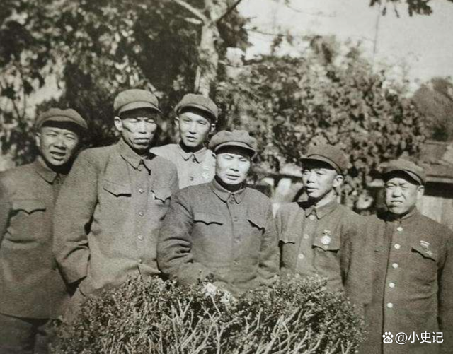 爱游戏体育-艾因霍芬咸美顿备战关键战役，冲刺淘汰赛的简单介绍